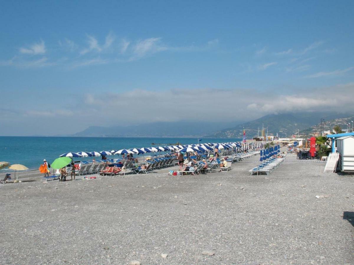 Hotel Rosalia Bordighera Exterior foto